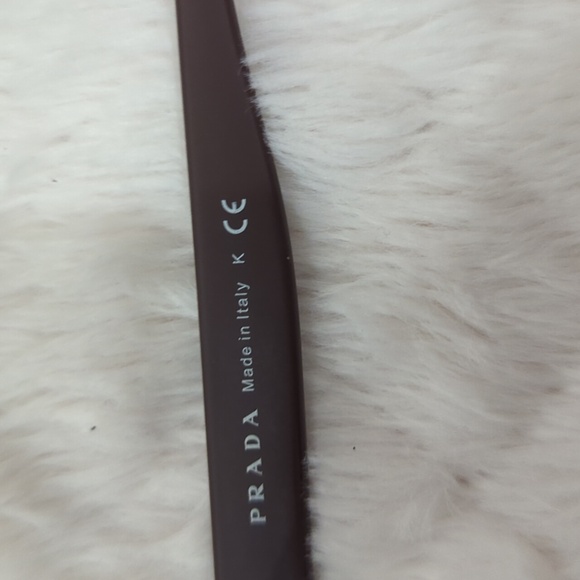 Prada Sunglasses With Case and Dust Cloth - Picture 5 of 12